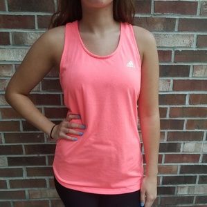 Cute Adidas tank top never worn except for pics
